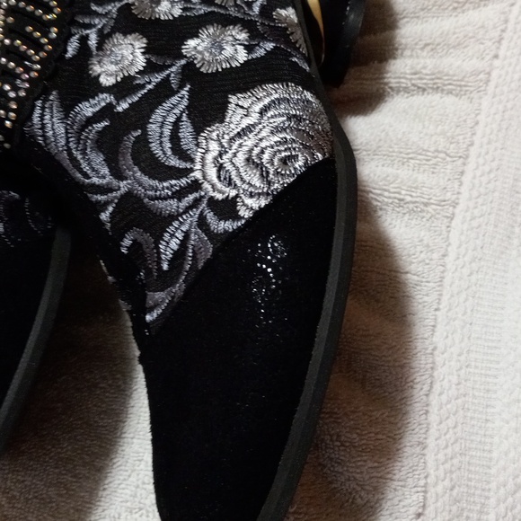Suede Embroidered/Embellished Booties 7.5 - Picture 6 of 8